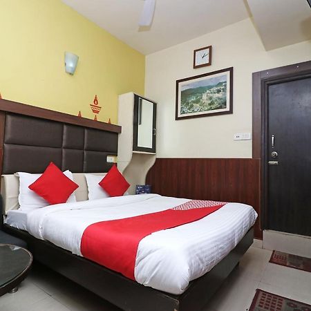 OYO 2075 Hotel Kota Royal Exterior foto